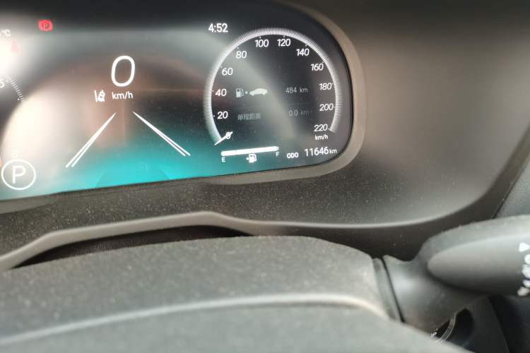 Used Toyota RAV4 2024 2.0L CVT Two-Wheel Drive Fashion Plus Edition Odometer Close Up