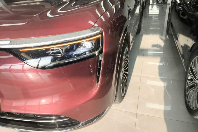 Used Hima AITO M8 2025 Extended-Range Ultra Version 53.4 kWh 5-Seater Edition