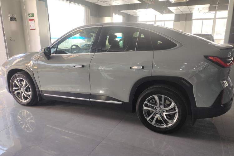 Used Nio EC6 2020 430 km Sport Version Left Side