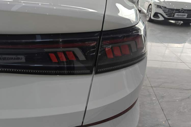 Used Volkswagen Lamando 2024 Lavida L 280TSI DSG Cool & Spicy Edition
