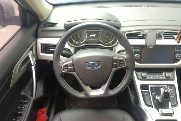 Used Geely Auto Emgrand X7 Sport 2020 1.8TD DCT Two-Wheel Drive Zhiya Model
