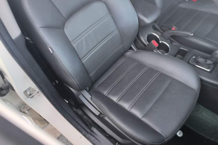 Used BAIC Senova X65 2015 2.0T Automatic Elite Model