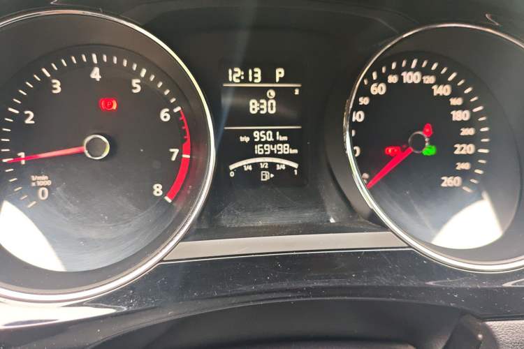 Used Volkswagen Sagitar 2017 1.6L Automatic Comfort Model Odometer Close Up