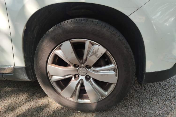 Used Peugeot 2008 2014 1.6L Automatic Fashion Edition Right Front Wheel Hub