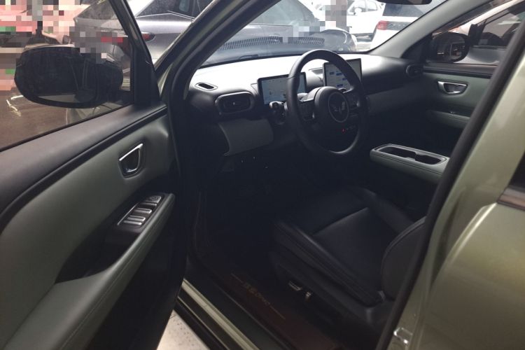 Used Wuling Bingo PLUS 2024 510 km Flagship Edition Four-Seater Version

