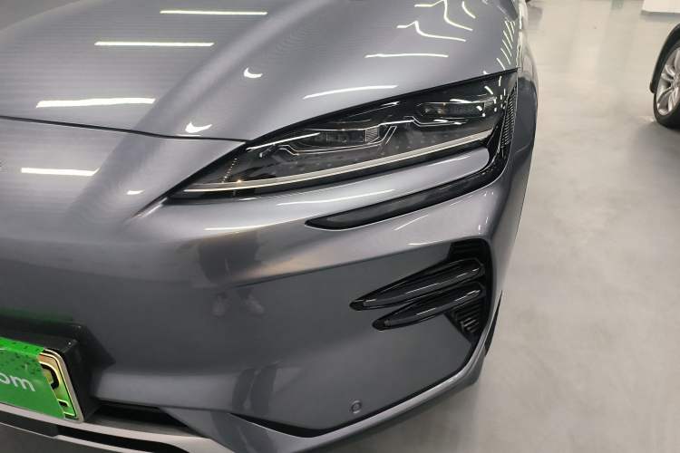 Used BYD Song PLUS New Energy 2023 Champion Edition EV 520KM Prestige Model
