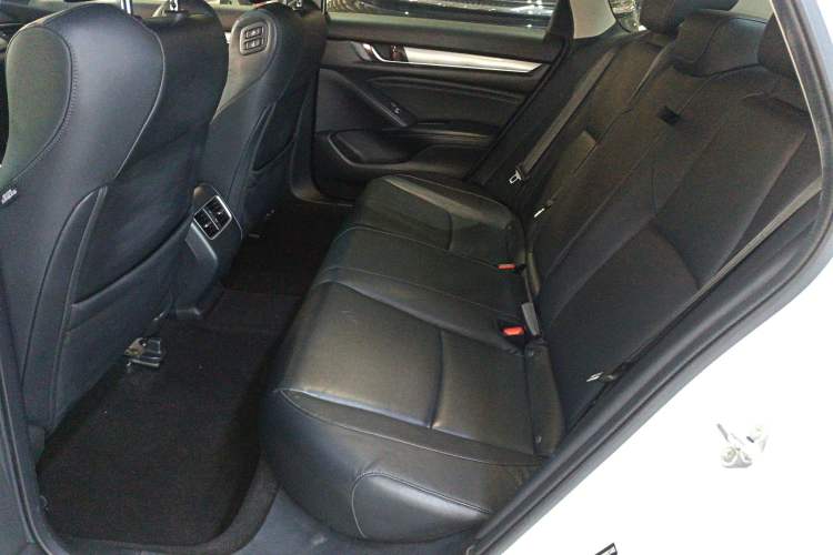 Used Honda Accord 2018 Rui Hybrid 2.0L Rui Ling Edition China VI
