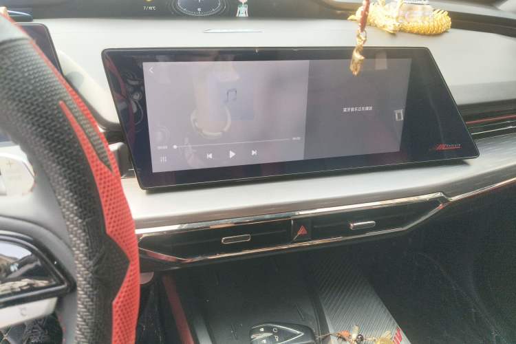 Used CHANGAN OSHAN Z6 2023 Blue Whale 2.0T Automatic Zhiyuan Model Audio And AC Panel