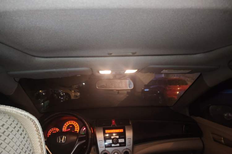 Used Honda City Classic 2011 1.5L Automatic Elite Edition Headliner