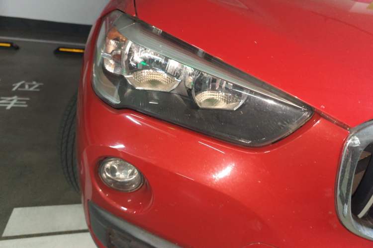 Used BMW X1 2016 sDrive18Li Fashion Model Right Front Headlight