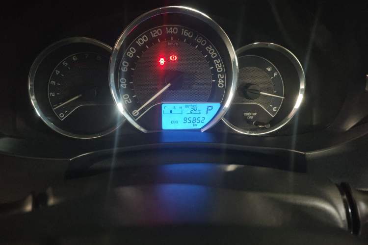 Used Toyota Levin 2017 Revised Version 185T CVT Elite Edition China VI Standard
