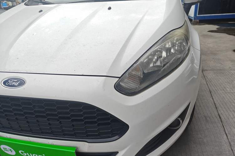 Used Ford Fiesta 2013 Hatchback 1.5L Automatic Fashion Edition

