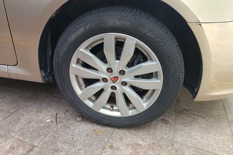 Used Roewe 350 2015 1.5L Automatic Luxury Sunroof Edition Right Front Wheel Hub