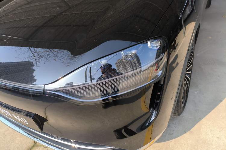 Used Hima AITO M9 2025 Extended-Range Ultra Version 52 kWh 6-Seater
