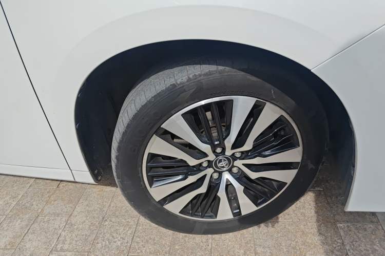 Used Toyota Alphard 2018 Revised Version 3.5L Luxury Edition
