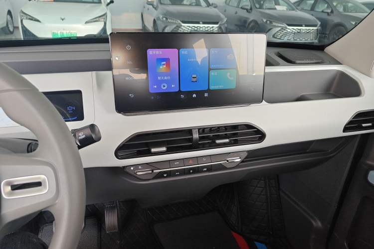 Used Geely Galaxy Panda 2024 Panda Mini 200km Endurance Bear