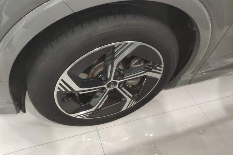 Used Audi Q4 e-tron 2023 40 e-tron Boundary Edition