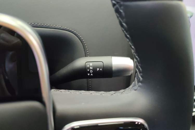 Used Li Auto L8 2025 Ultra Smart Refreshed Edition Gear Lever