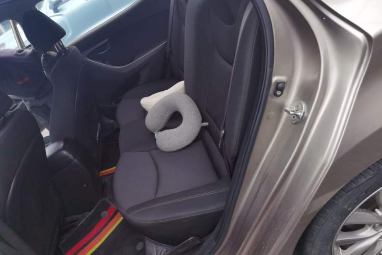 Used Hyundai Elantra (5th Generation / Langdong) 2012 1.6L Manual Fashion Edition Left Rear Seat