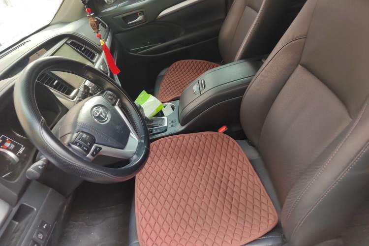 Used Toyota Highlander 2018 2.0T Four-Wheel Drive Prestige Version 7 Seats China VI Standard
