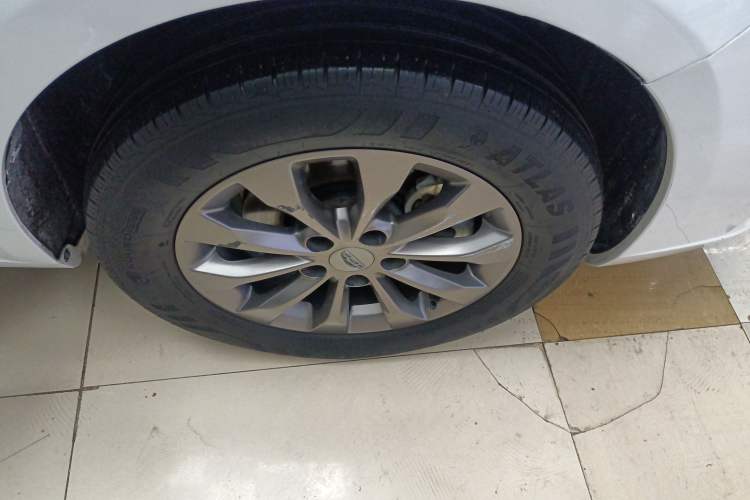 Used Geely Auto Emgrand New Energy 2021 EV Pro Ride-Hailing Edition Right Rear Wheel Hub