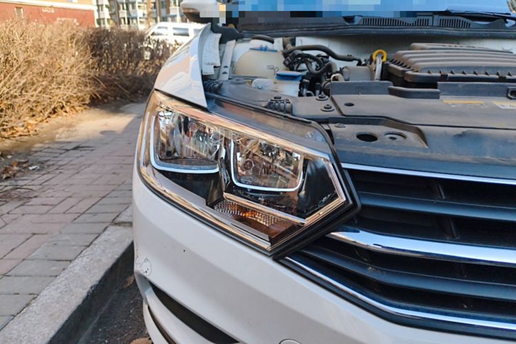 Used Volkswagen Bora 2019 Facelift Bora·Legend 1.5L Automatic Fashion Edition China VI Standard Right Front Headlight