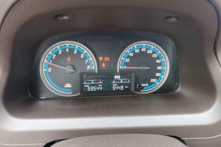 Used Baojun 730 2014 1.5L manual luxury trim 7 seats