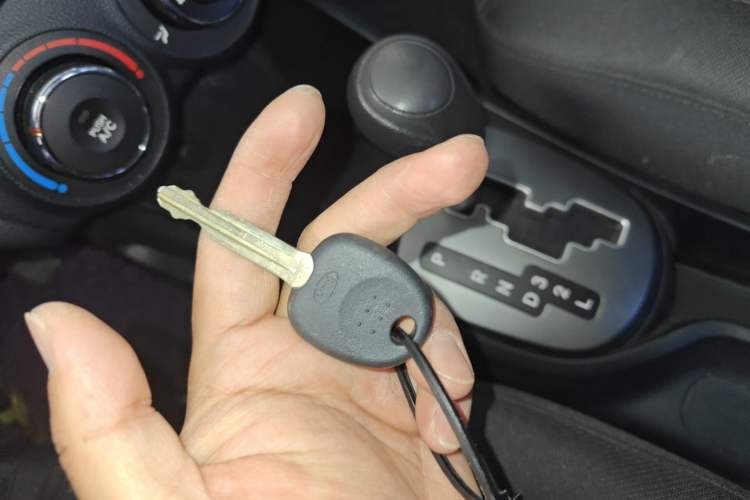 Used Kia K2 2012 Sedan 1.4L Automatic GLS Commemorative Edition
