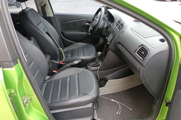 Used Volkswagen Polo 2014 1.6L Automatic Luxury Edition
