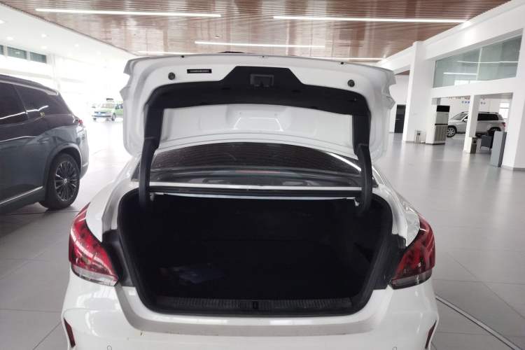 Used MG 5 2021 300TGI DCT Elegant Luxury Edition
