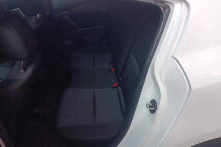 Used Mazda Mazda 3 2013 Sedan 1.6L Automatic Elite Model
