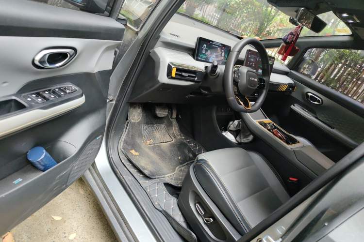 Used AION Y 2021 70 Enjoyment Tech Edition Driver Seat