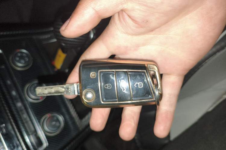 Used Volkswagen Golf 2014 1.6L Manual Fashion Edition