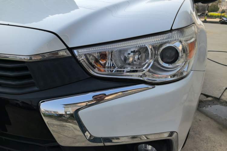 Used Mitsubishi ASX 2016 1.6L Manual Two-Wheel Drive Entry Version