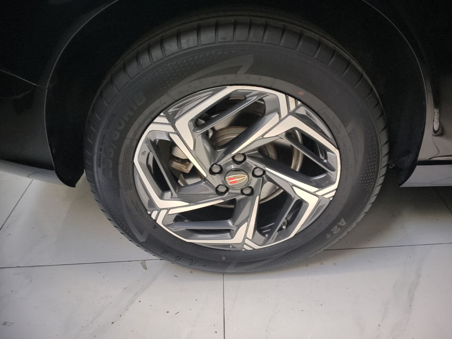 Hongqi HS3 2023 1.5T Two-Wheel Drive Shanwei Edition — снимка 11