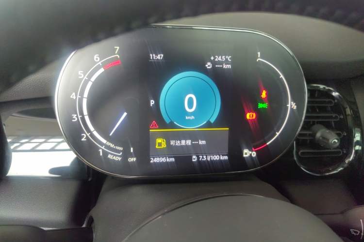 Used MINI 2023 Updated 1.5T COOPER Artist Five-Door Edition Instrument Cluster