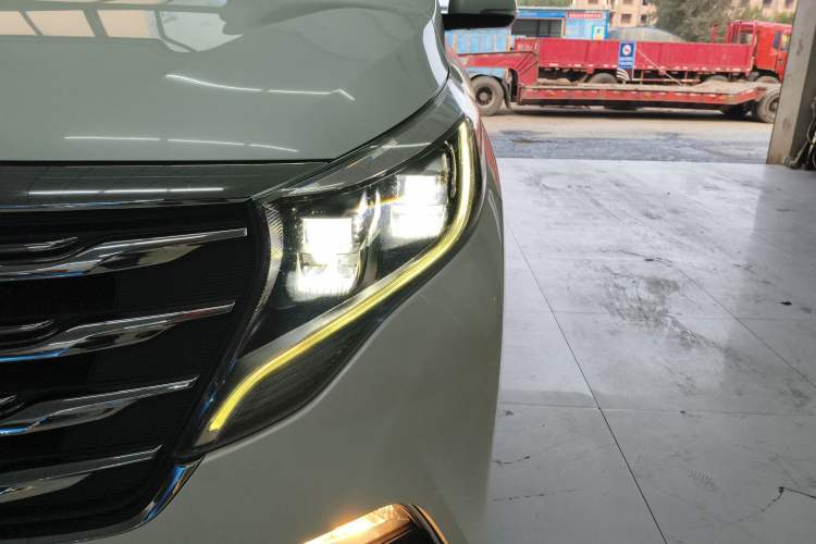 Used GAC Trumpchi M8 2018 320T Luxury Edition
