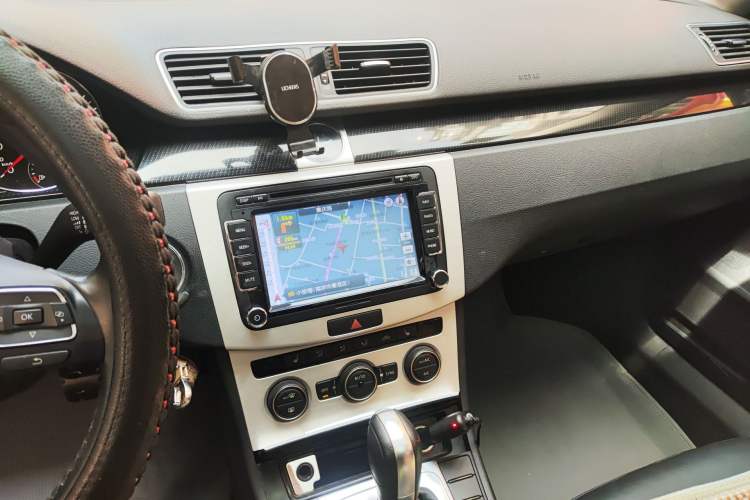 Used Volkswagen Magotan 2013 1.8TSI Luxury Model Audio And AC Panel