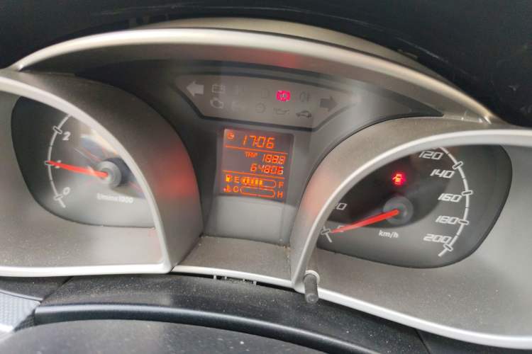 Used Oley 2012 Sedan 1.5L Manual Comfort Model
