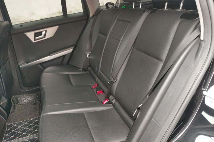 Used Mercedes-Benz GLK-Class 2013 GLK 300 4MATIC Dynamic Sunroof Model
