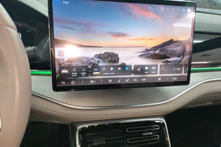 Used BYD Tang New Energy 2024 DM-i Glory Edition 112KM Prestige Model Audio And AC Panel