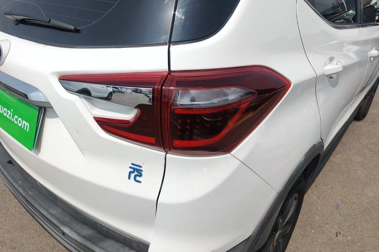 Used BYD Yuan New Energy 2018 EV360 Smart Connect Cool Edition
