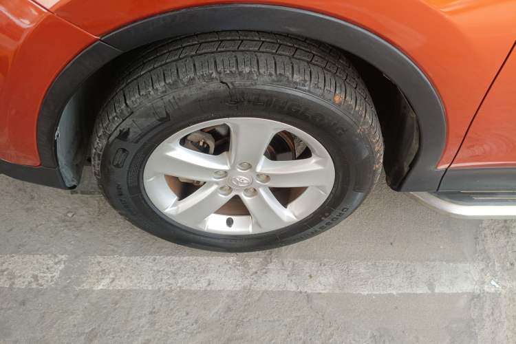 Used Toyota RAV4 2013 2.0L CVT Two-Wheel Drive Urban Edition
