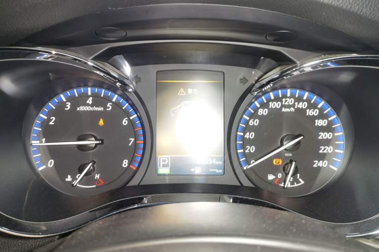 Used Venucia D60 2019 1.6L XL CVT SmartConnect Elite Edition (ISS)
