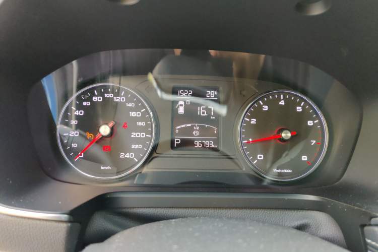 Used Roewe RX5 2016 20T Two-Wheel Drive Automatic Internet Smart Edition