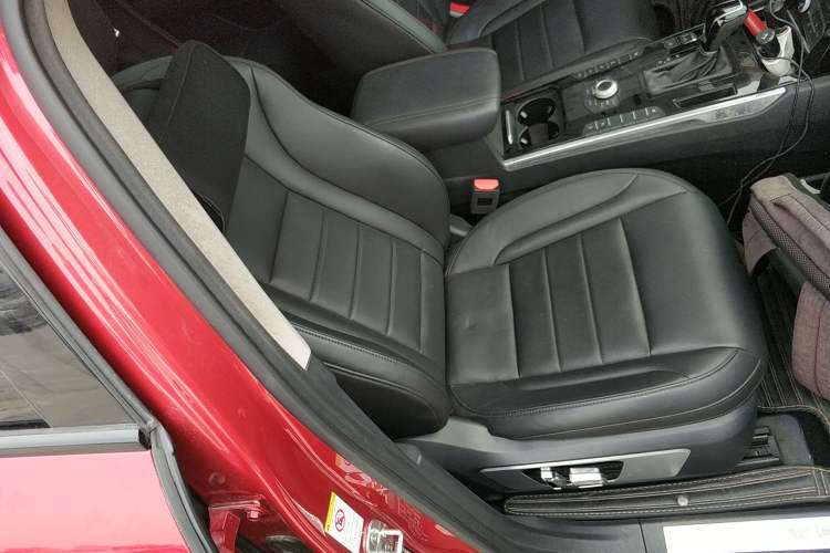 Used Wey VV7 2017 2.0T Luxury Model
