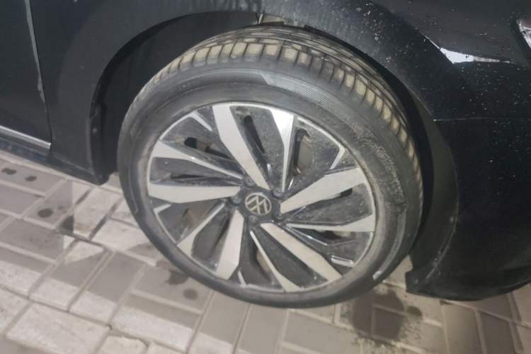 Used Volkswagen Passat 2024 380TSI Dragon Edition

