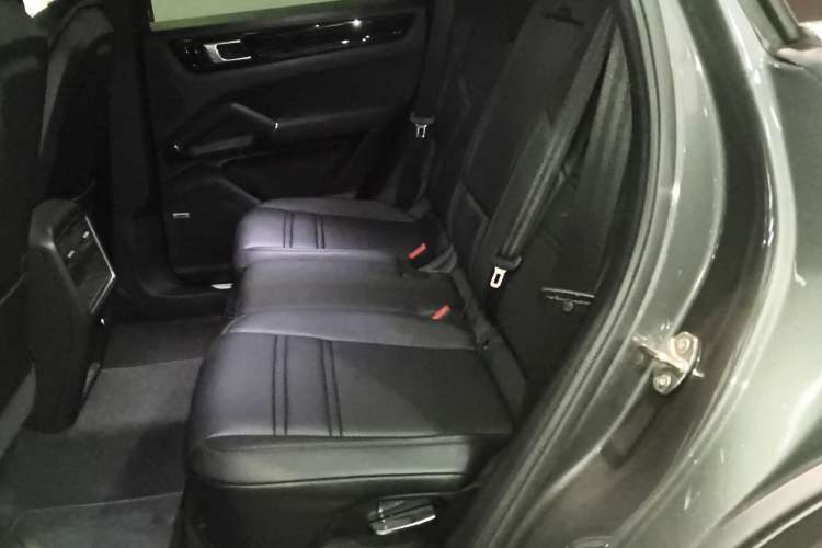 Used Porsche Cayenne E-Hybrid 2021 Cayenne E-Hybrid 2.0T