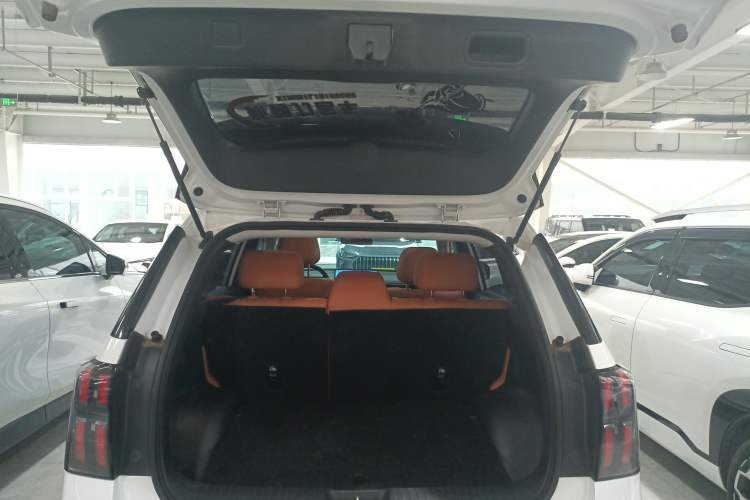 Used AION V 2024 Aion Tyrannosaurus 520 Smart Luxury Edition