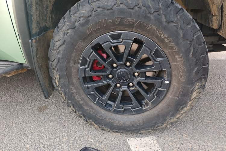 Used JMC DaDao 2023 Fly-Jiang 2.3T Diesel Automatic 4x4 Extreme Edition Right Front Wheel Hub